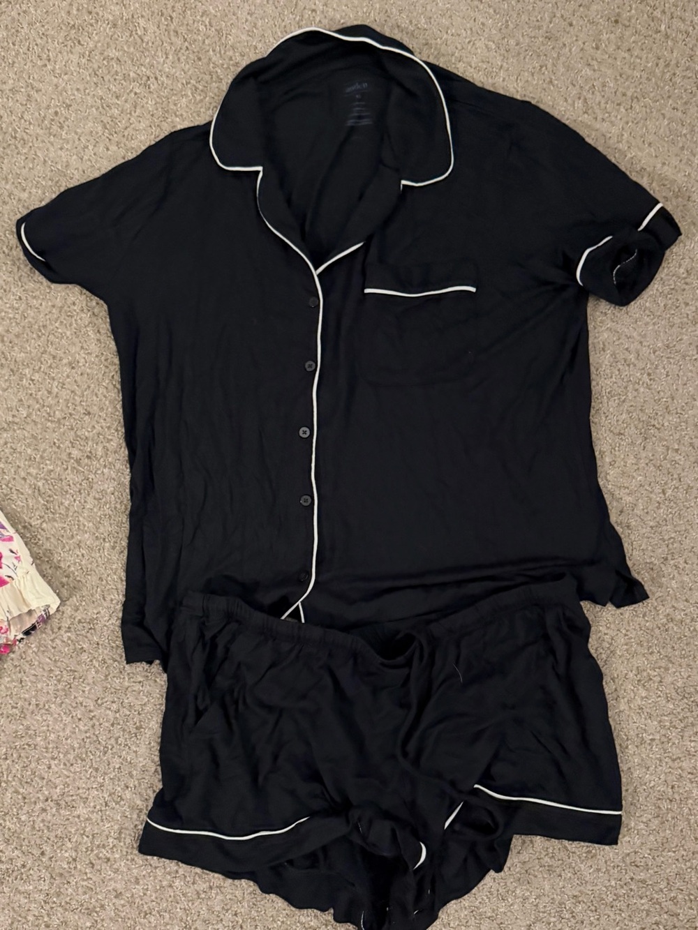 Auden Black Short-Sleeve Pajama Set with White Piping